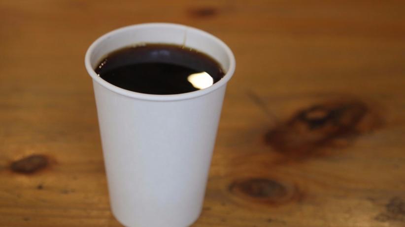 20150126211658-black-coffee-cup